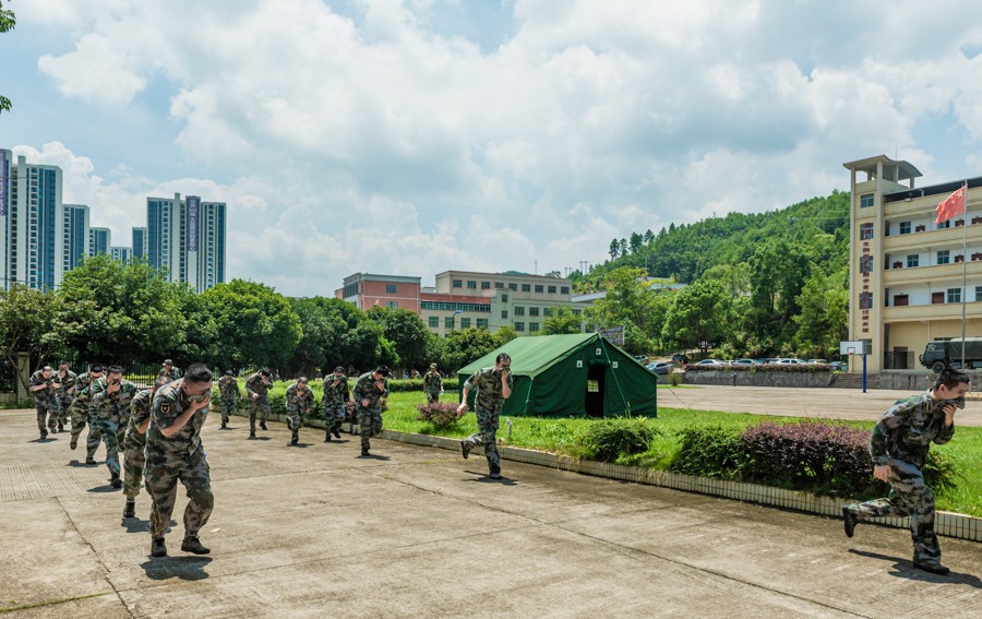 广东连平：战高温  民兵砺兵忙